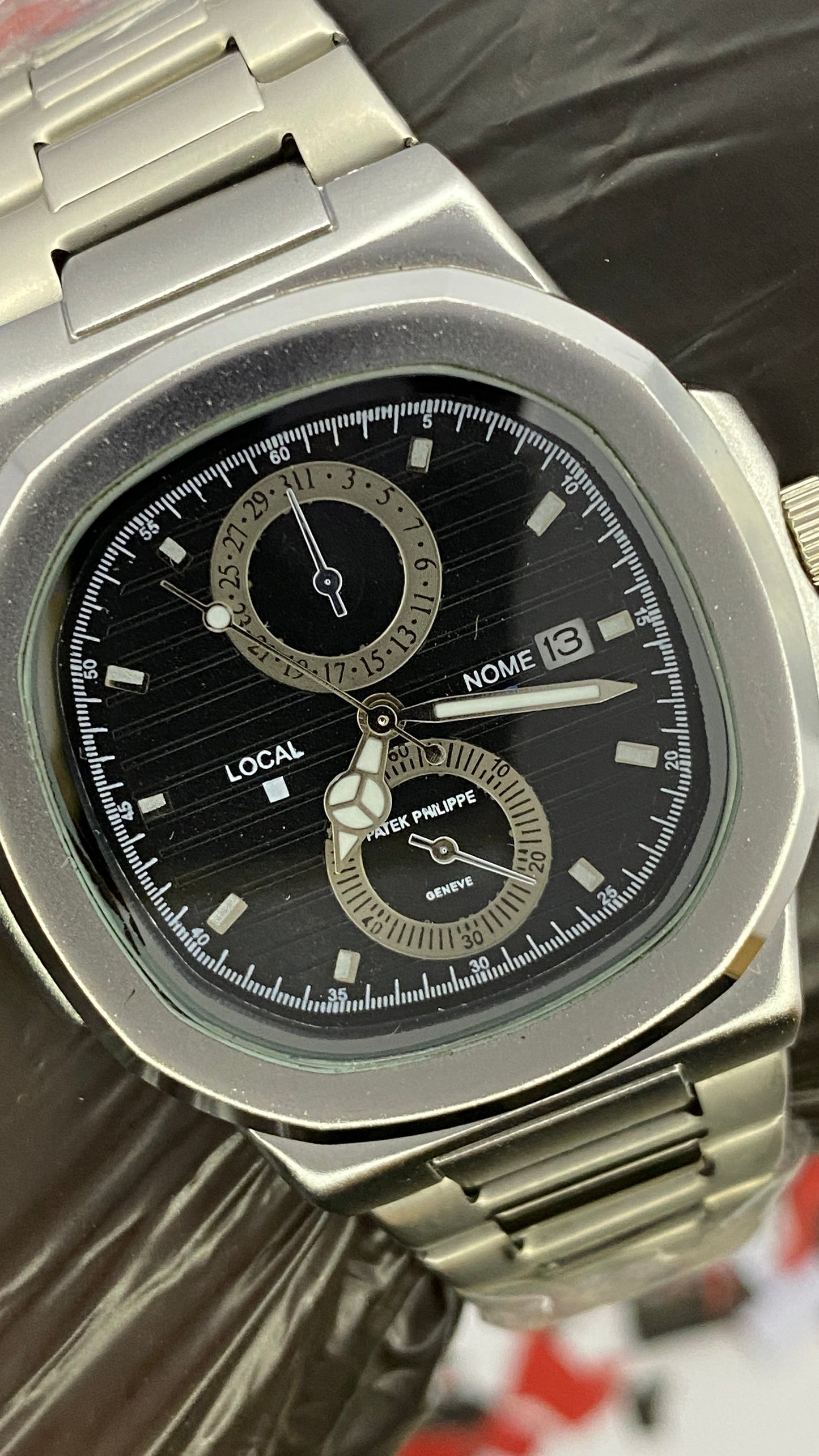 PATEK PHILIPPE™ – Date Feature